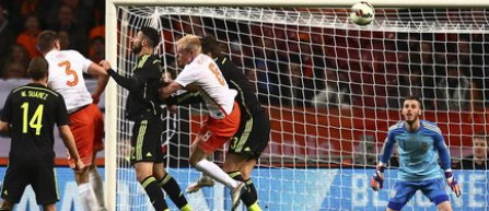 Meciuri amicale: Olanda - Spania, Italia - Anglia 1-1, Portugalia - Insulele Capului Verde 0-2